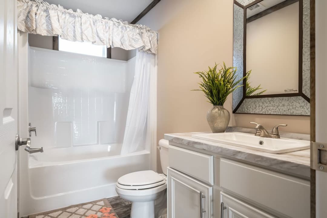 The tyra ii bathroom home features