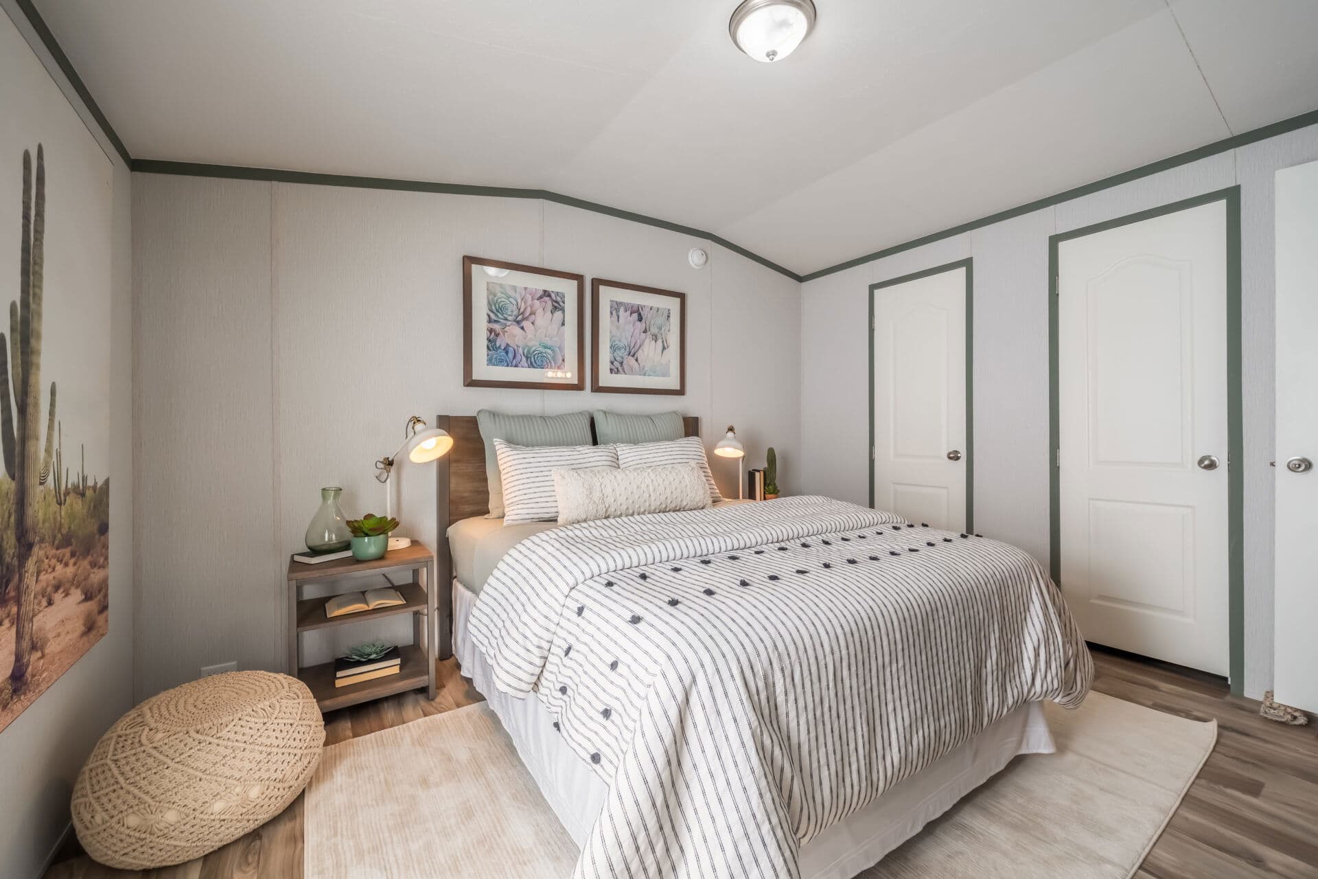 Singlewide s-16×64-32c shed bedroom home features