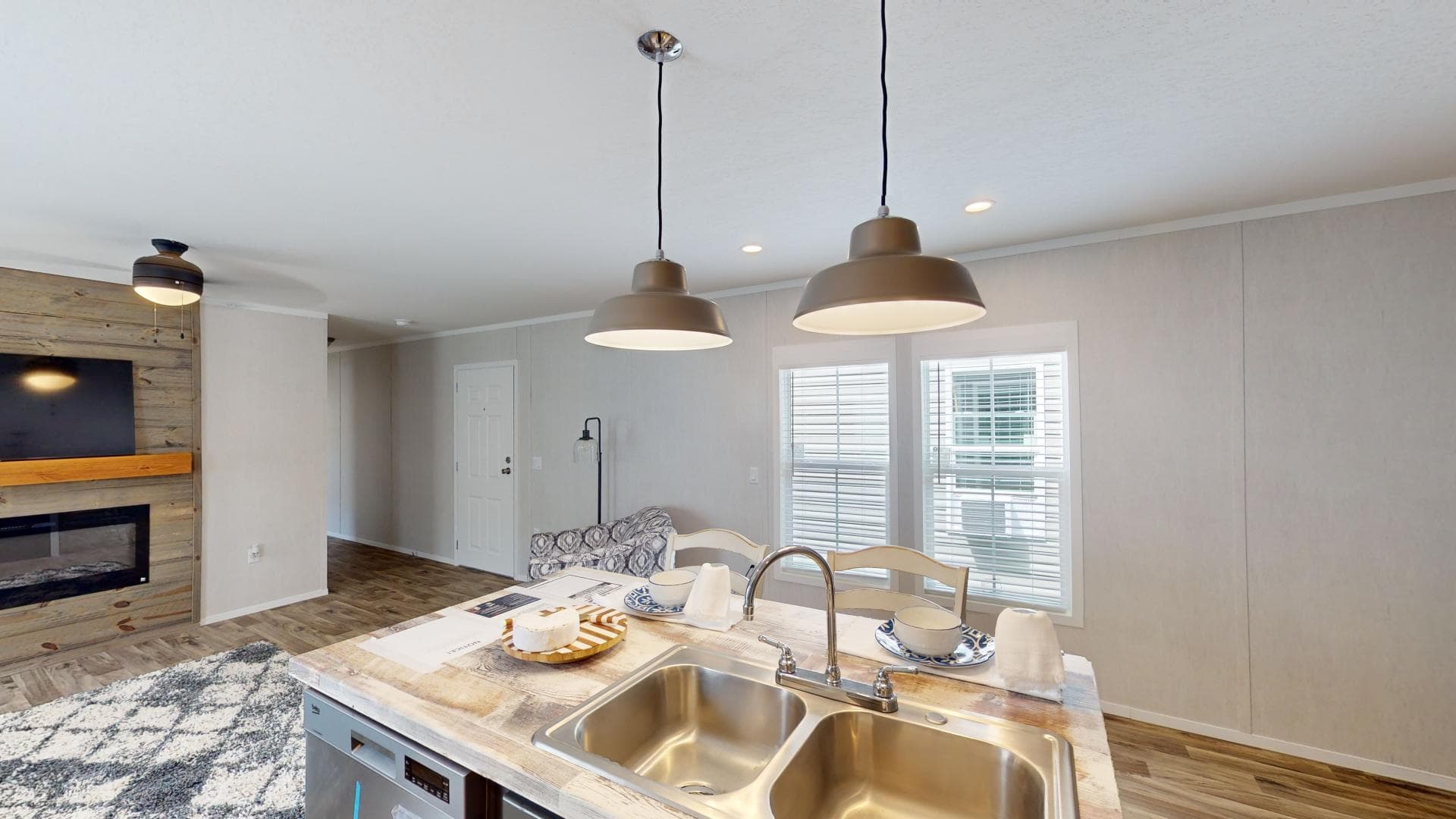 Arc1680-8000-2 kitchen home features