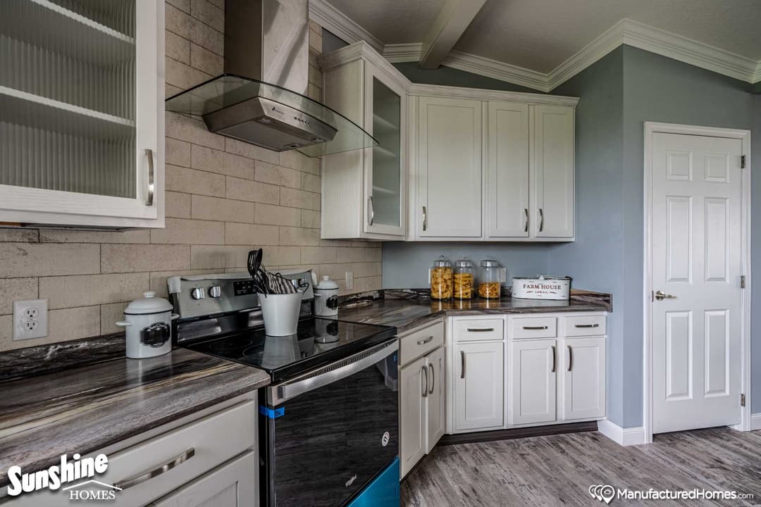 Pri3280-2018 kitchen home features