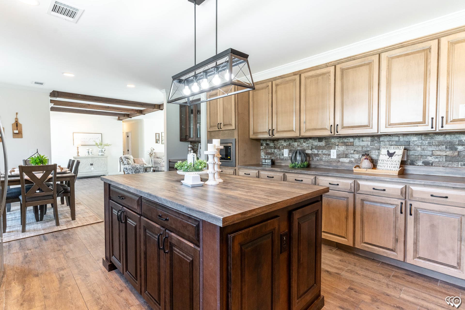 The clarkson kitchen home features