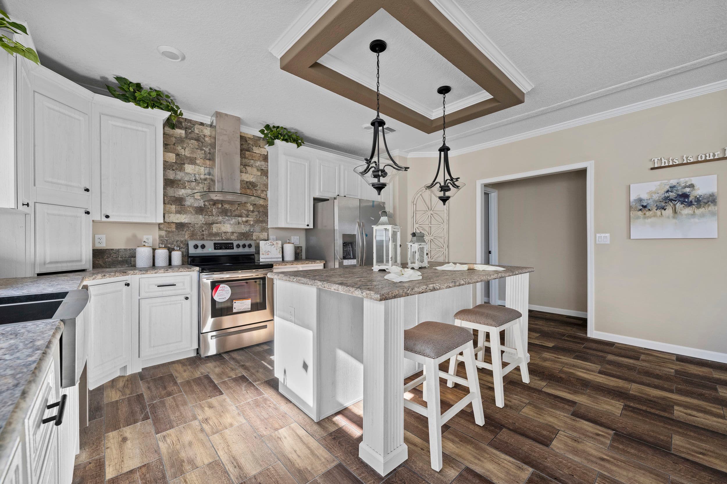 Covington kitchen home features