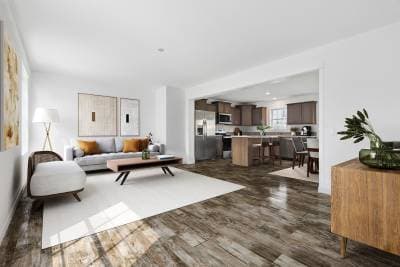 Ne-623 hero and interior home features