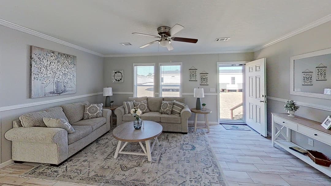 Tater tot interior home features