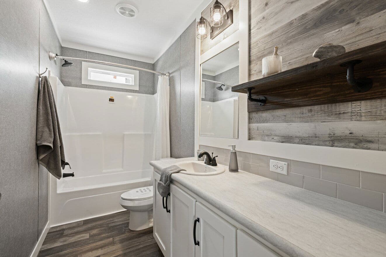 Palladium 30543d bathroom home features