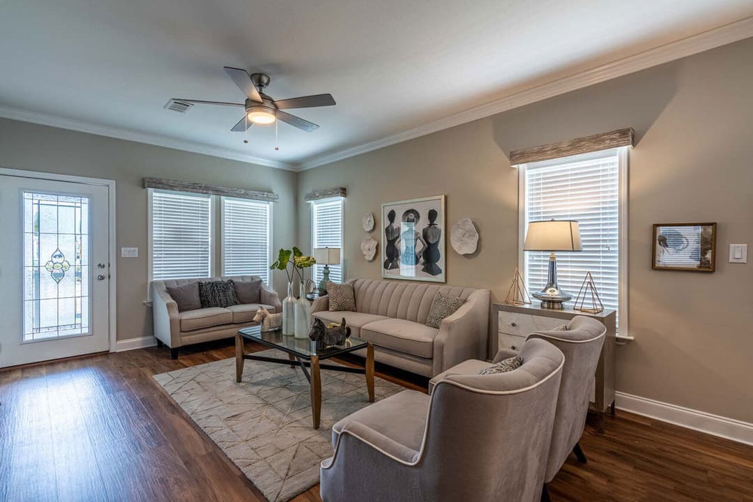 Lifestyle interior home features