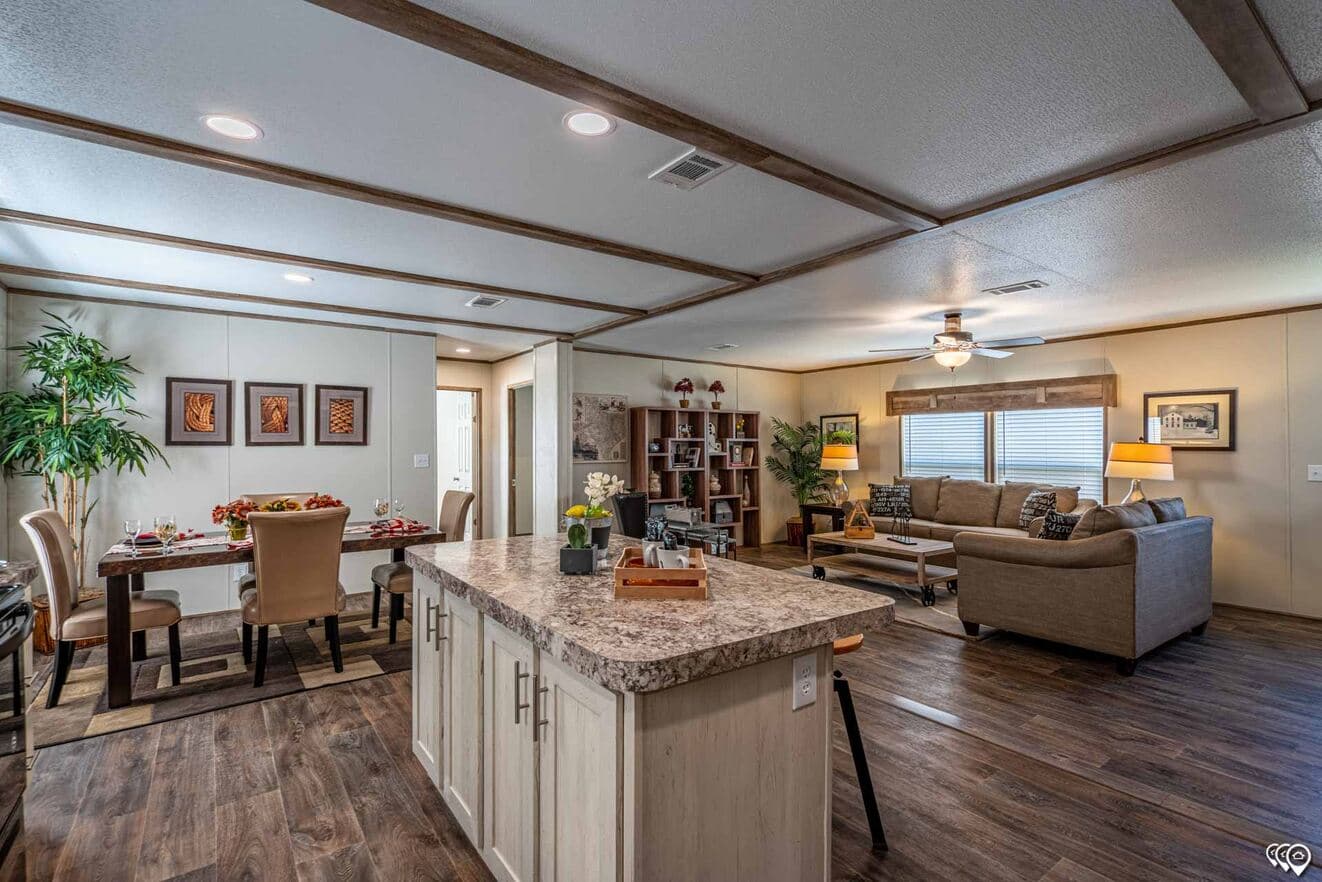 Pinnacle 28563p interior home features