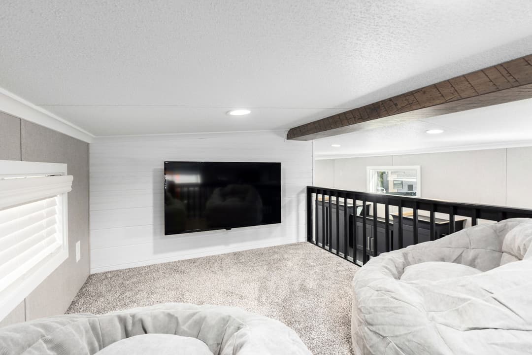 Island 6448p bedroom home features