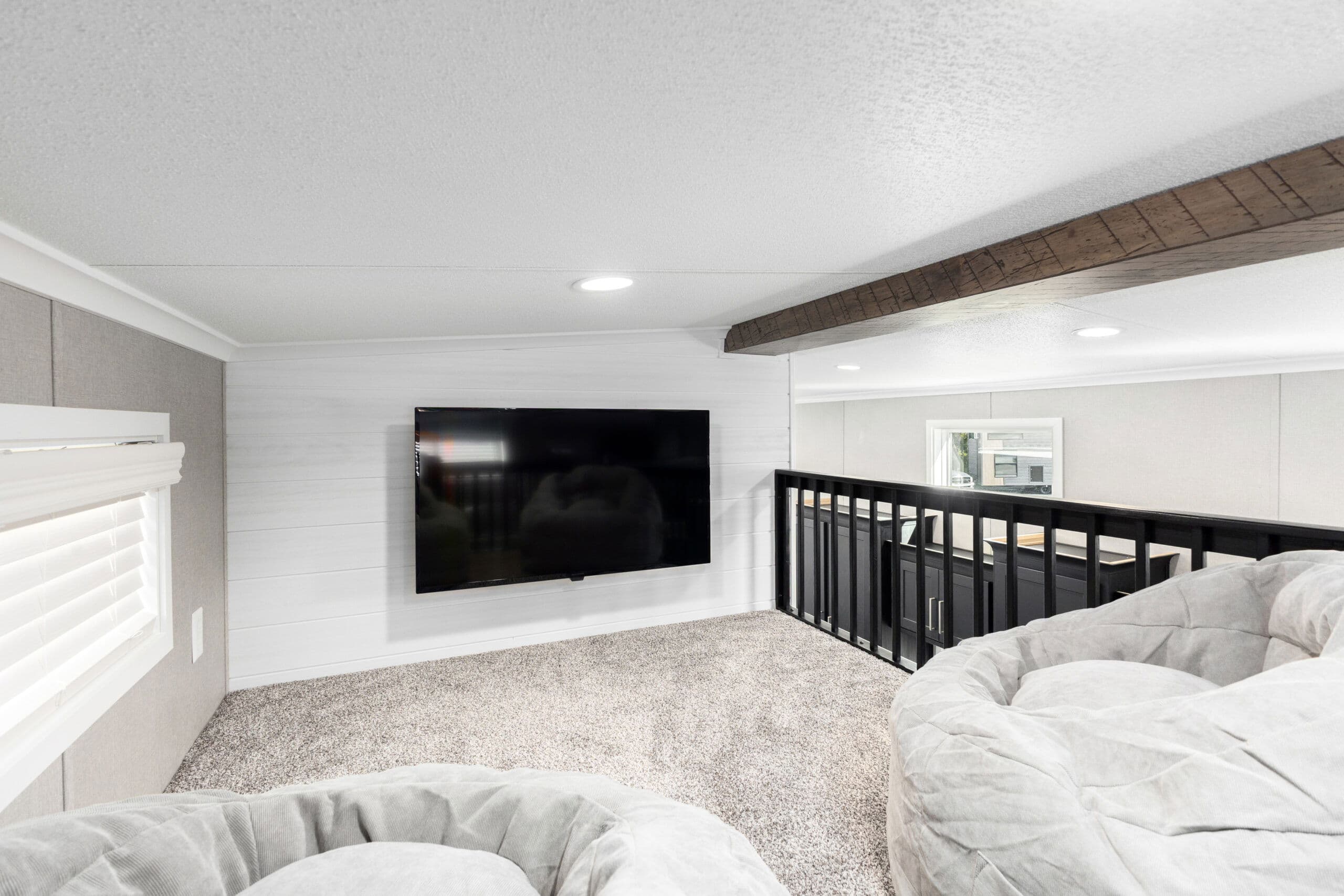 Island 6448p bedroom home features