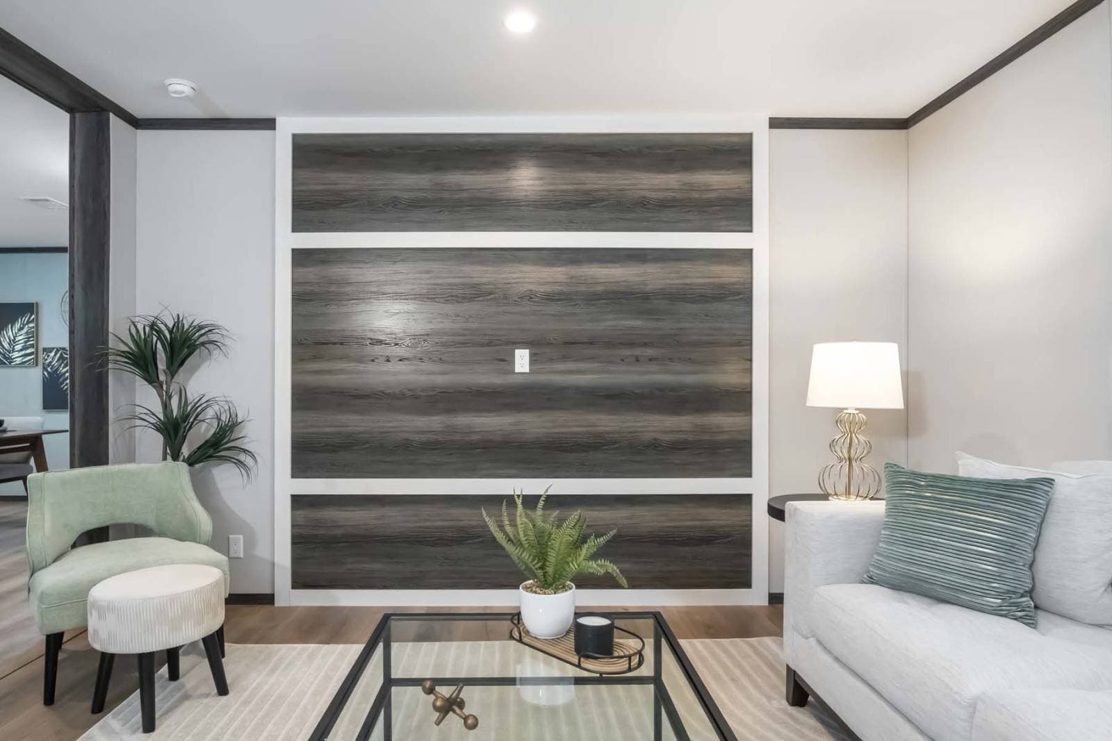 Embrace sunlight 052 interior home features