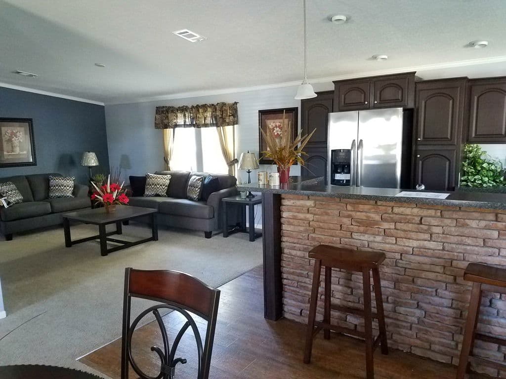 Myranda 2856 interior home features