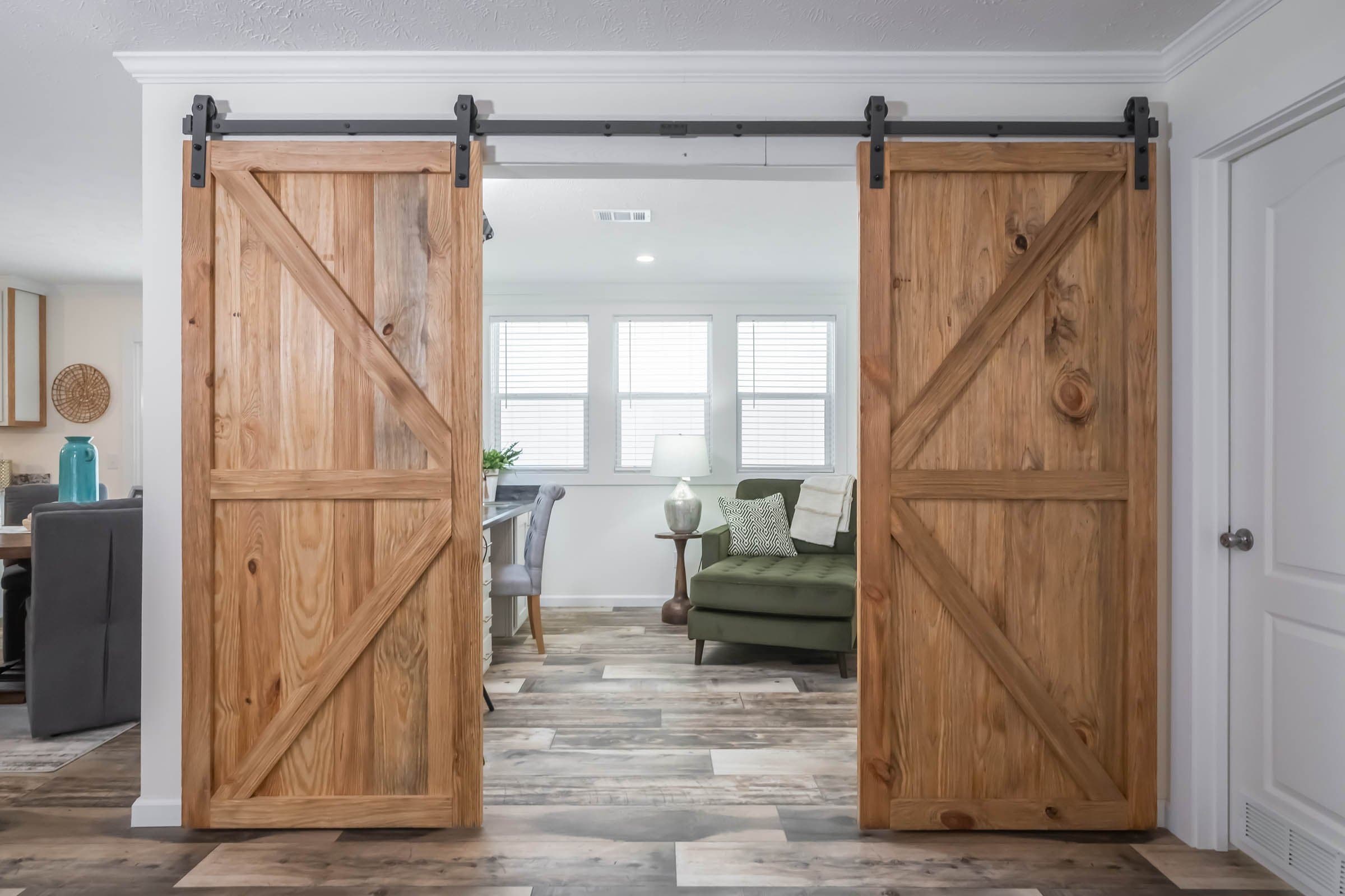 Milo interior home features