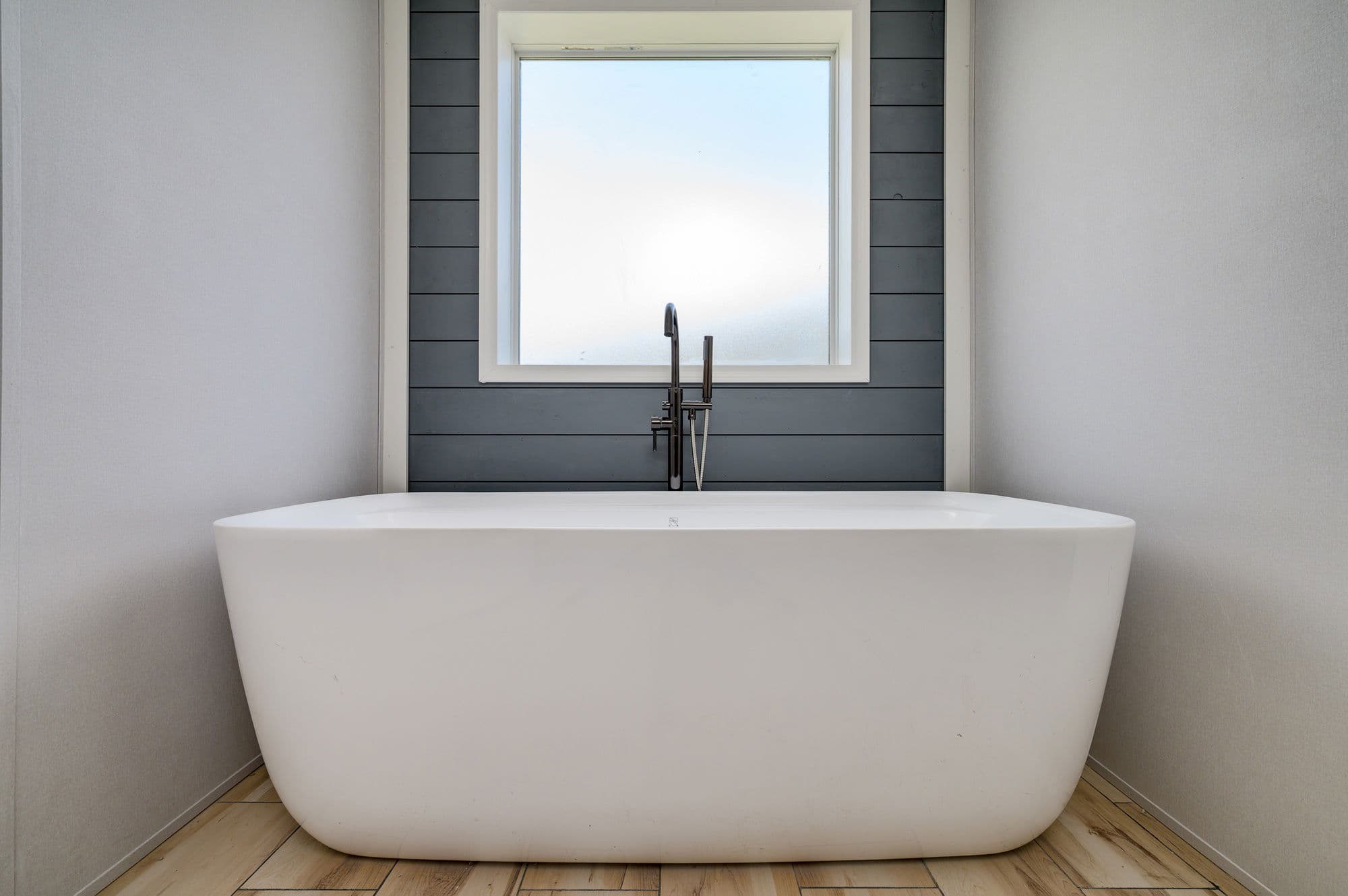 Palmetto bathroom home features