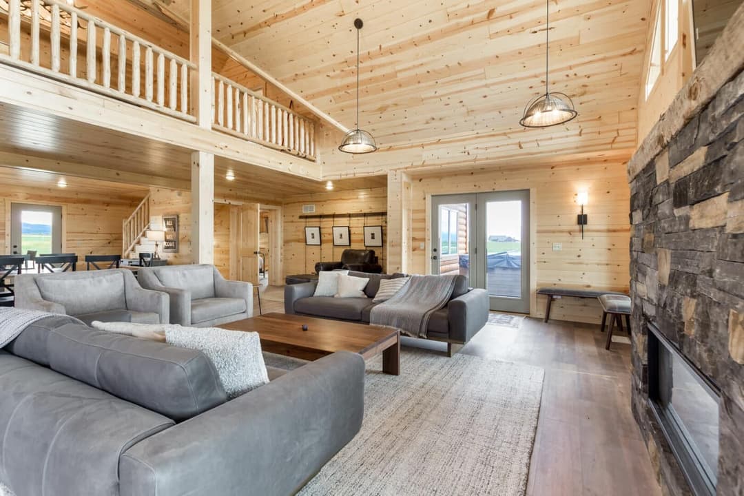 Canyon lodge 3052 interior home features