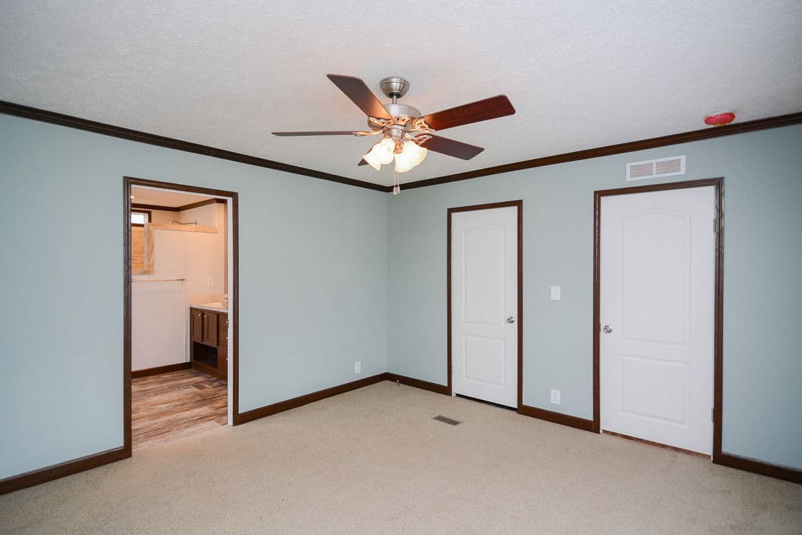 Velocity 28563k bedroom home features