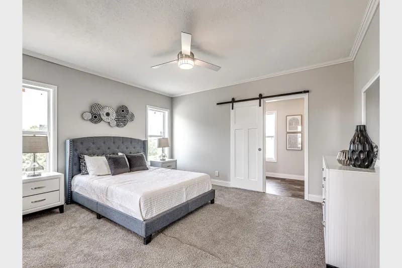 Genesis 9302 bedroom home features