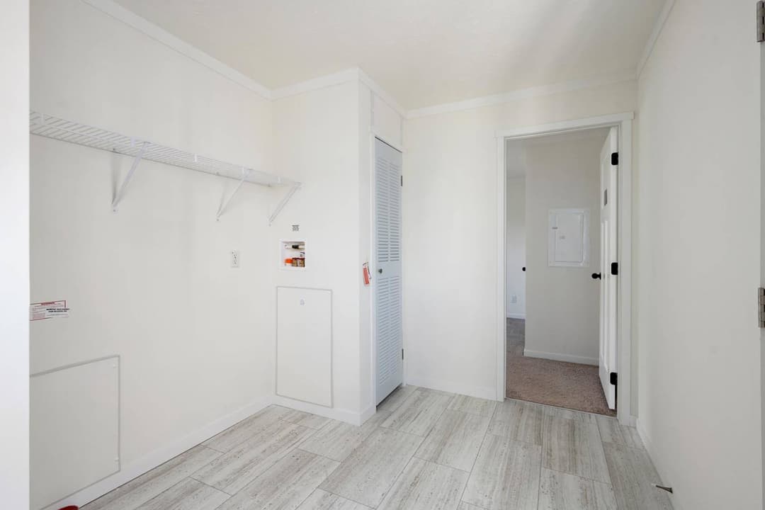 Invite max interior home features