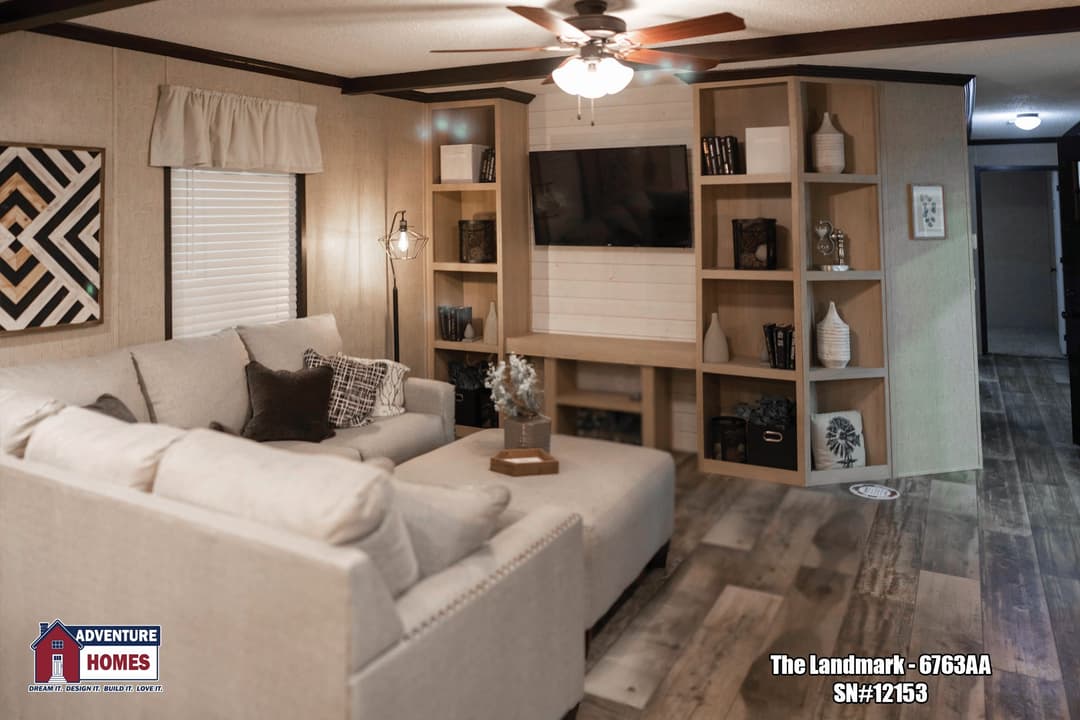 Landmark | 6763aa interior home features