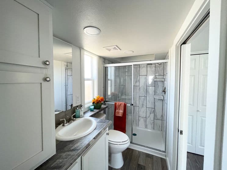 Tumbleweed bathroom home features