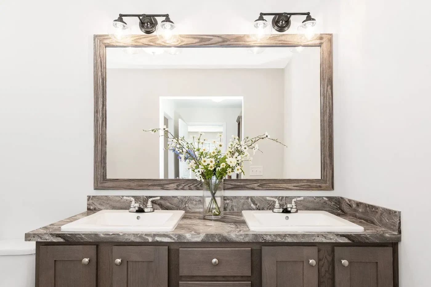 Residence bathroom home features