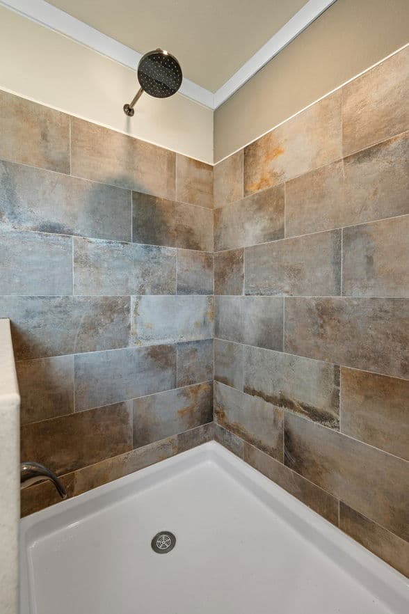 El rancho 32764a bathroom home features