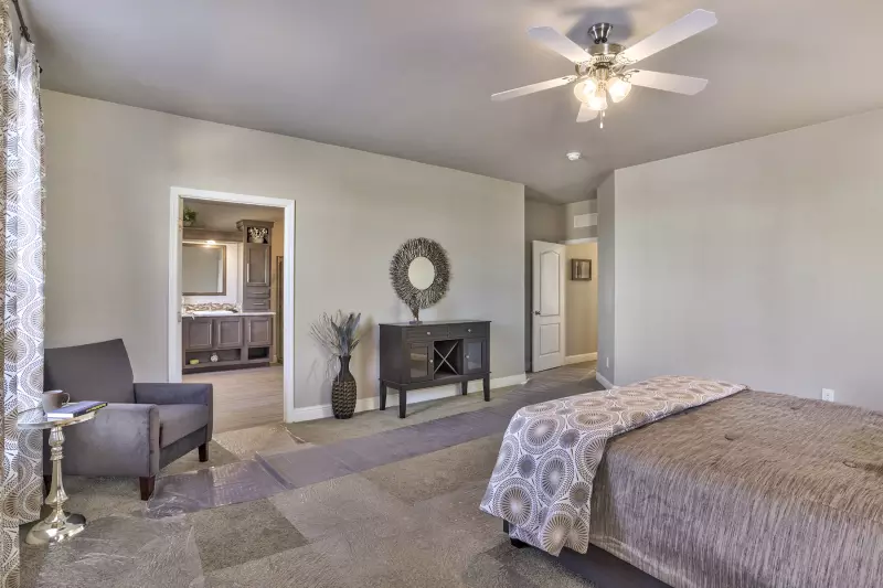 American freedom 3266d  bedroom home features