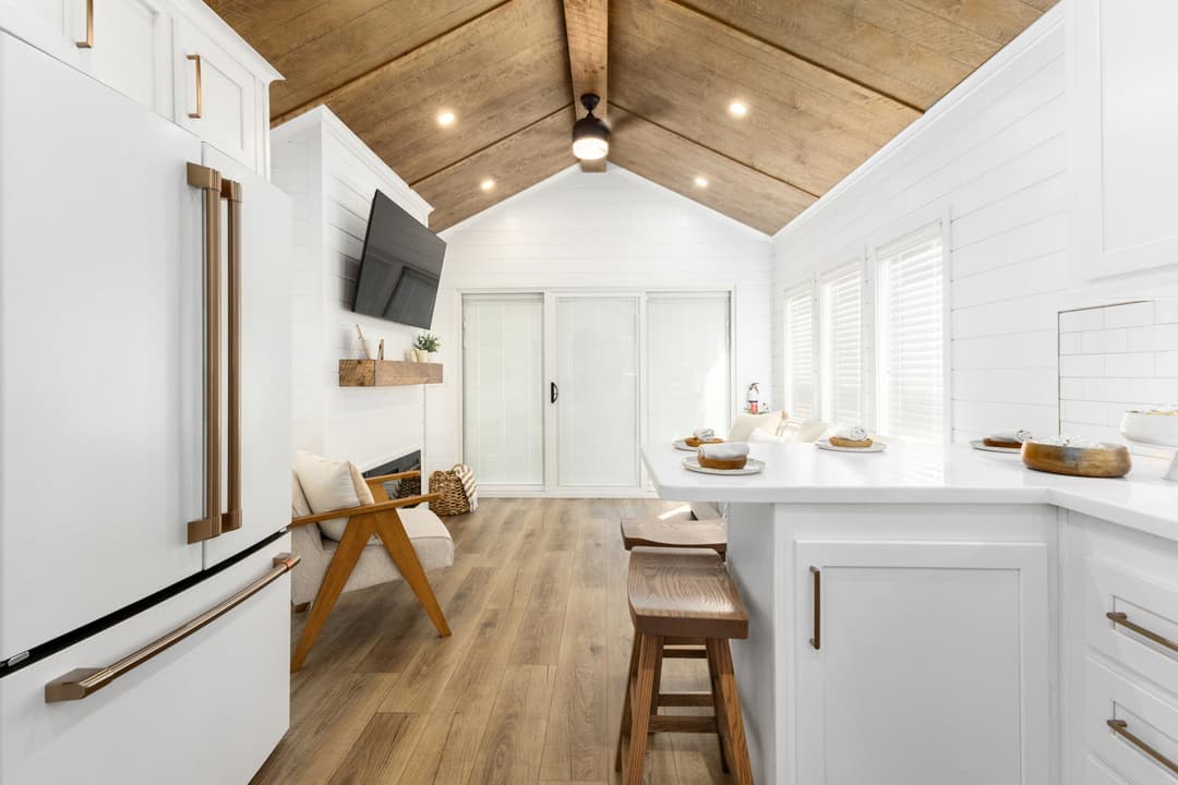 Eldorado 9101 kitchen home features