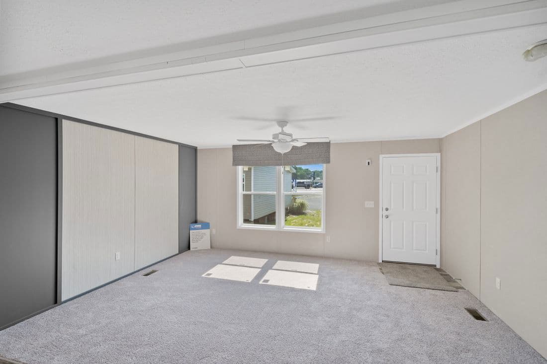 Zircon interior home features