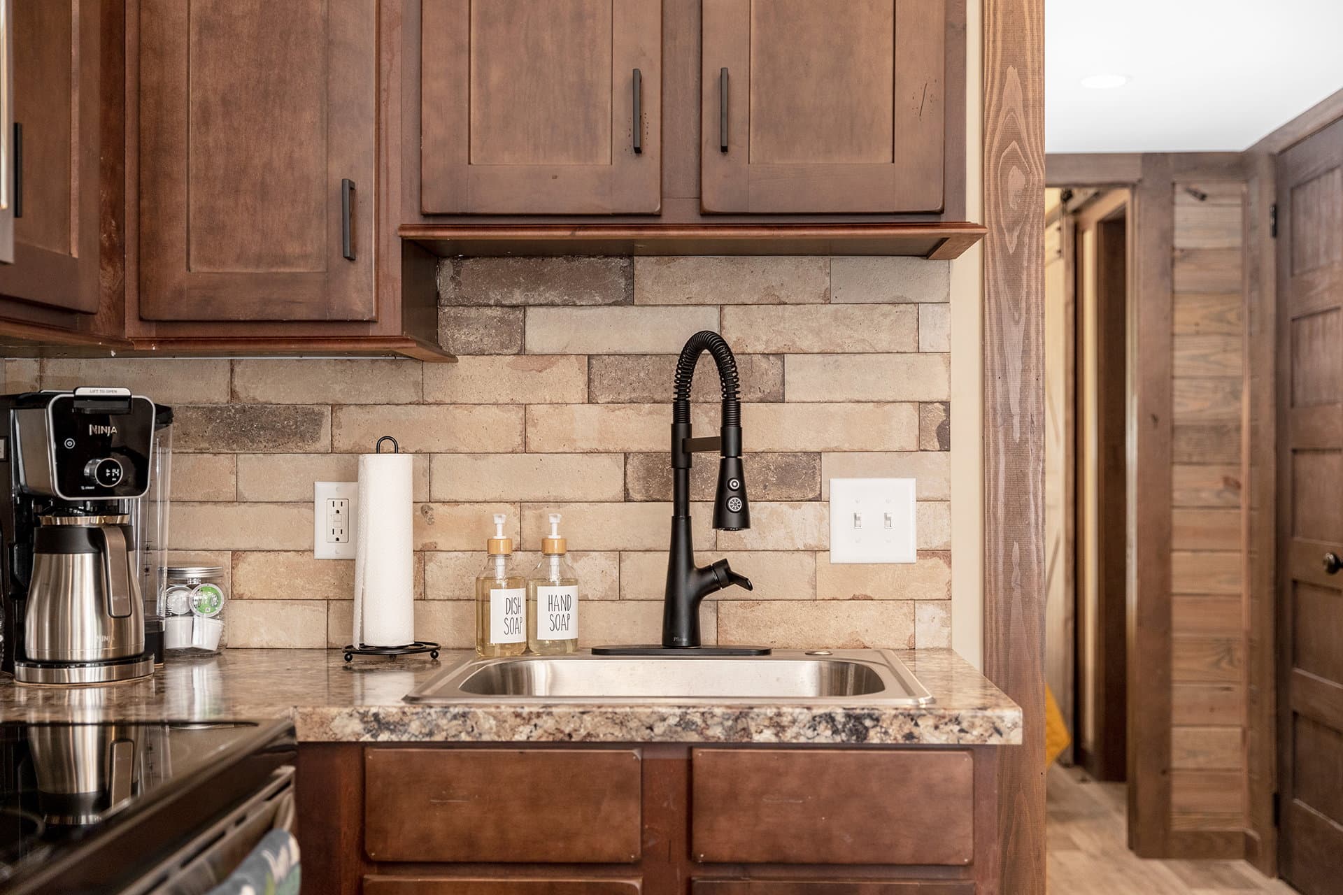 Bankhead kitchen home features