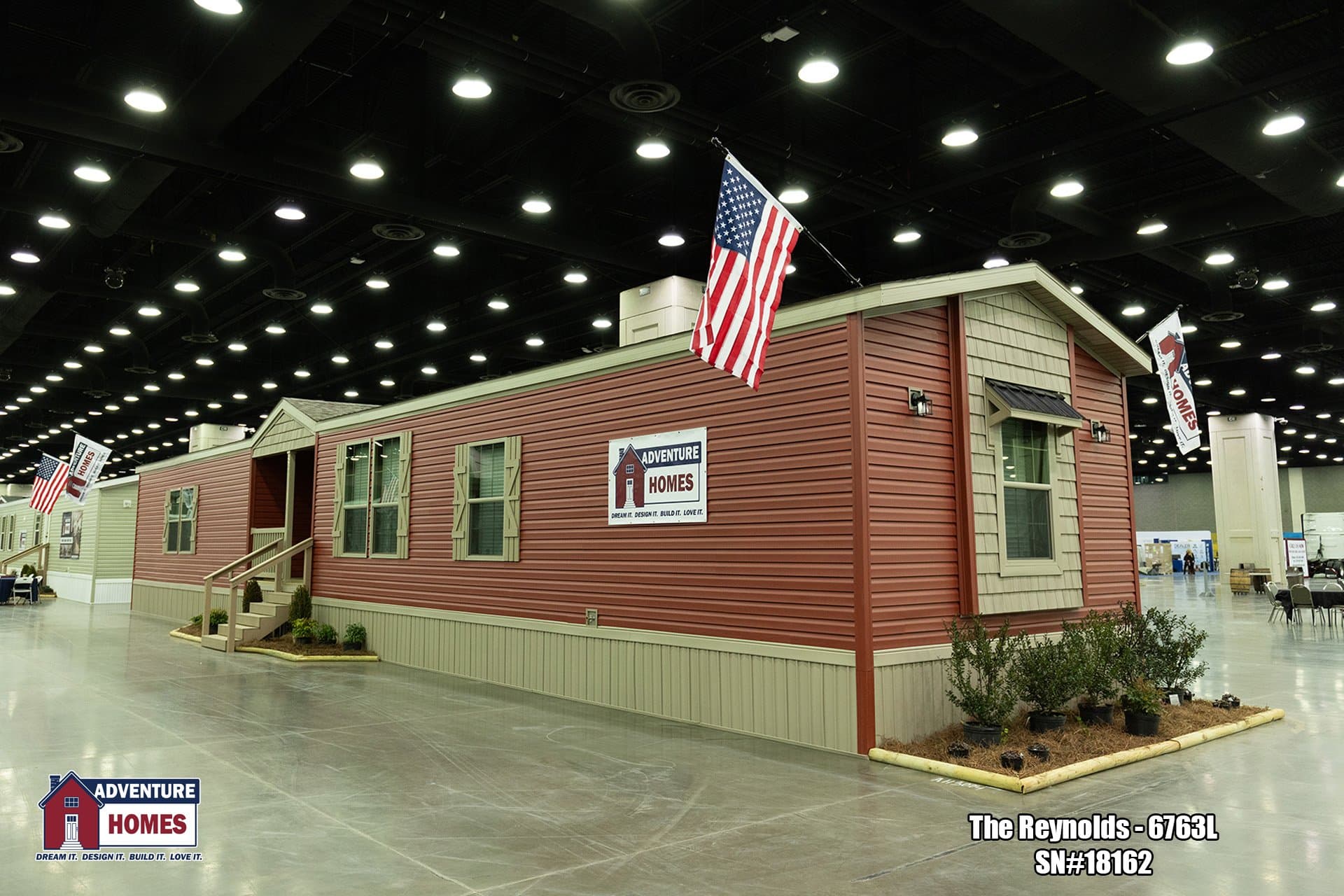 Reynolds | 6763l hero, elevation, and exterior home features