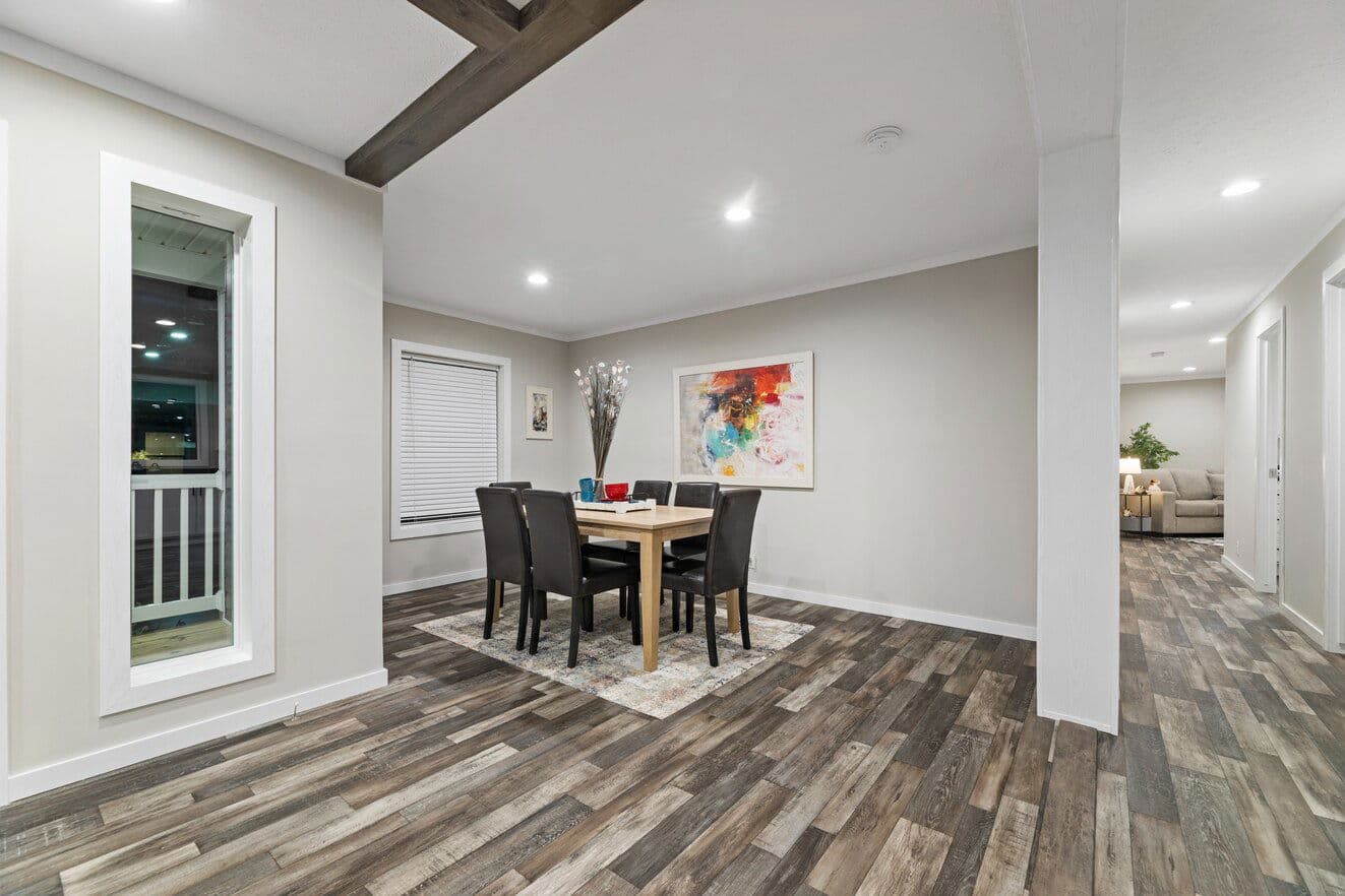 K2 32764p interior home features