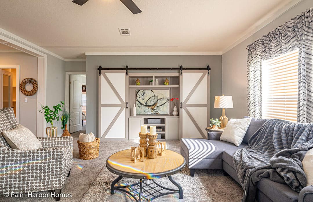 Magnum 30664m interior home features