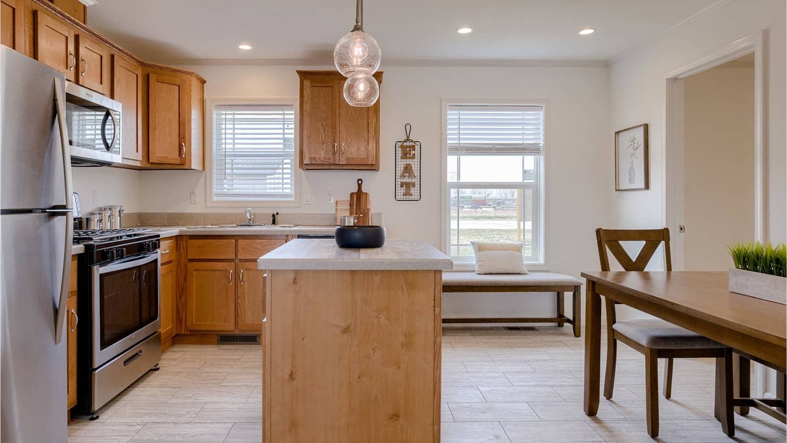 Look out lodge sg55 kitchen home features