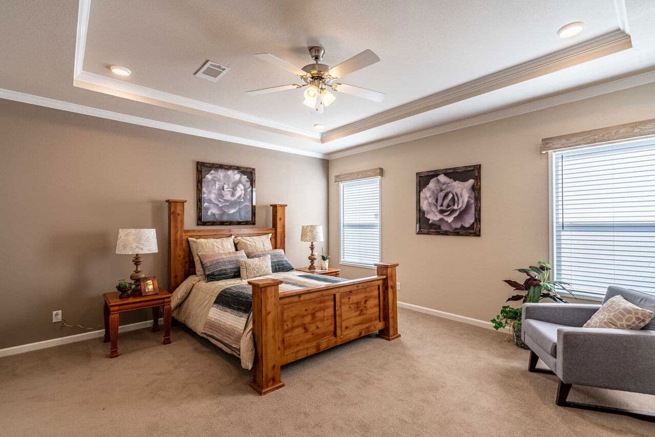 Urban homestead 28563c bedroom home features