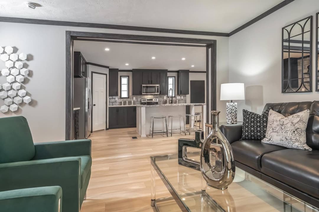 Cascade interior home features