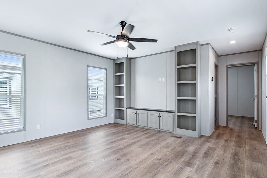 Resolution 16682x interior home features