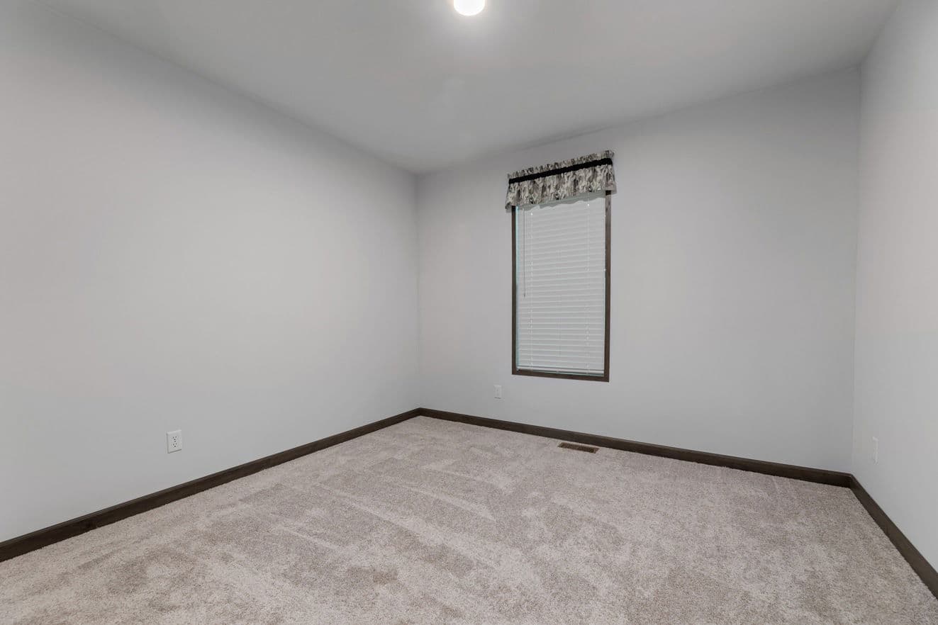 Aberdeen 24031 bedroom home features