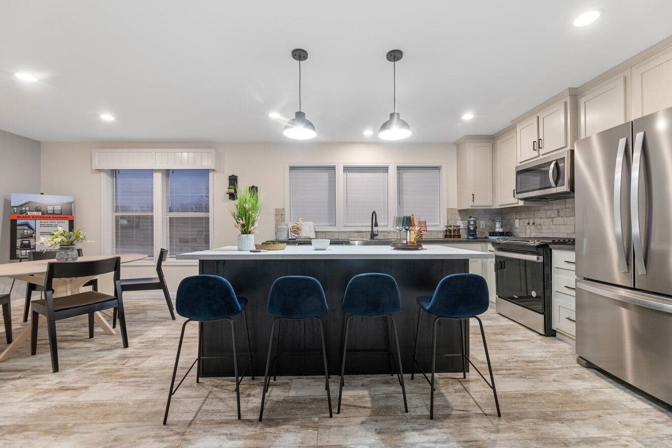 The mille lacs 184051 kitchen home features