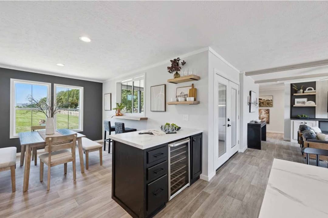 Axis 32563n interior home features