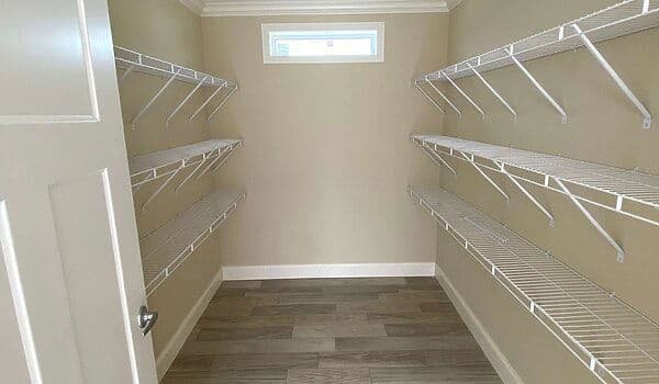 Freedom 3276527 interior home features