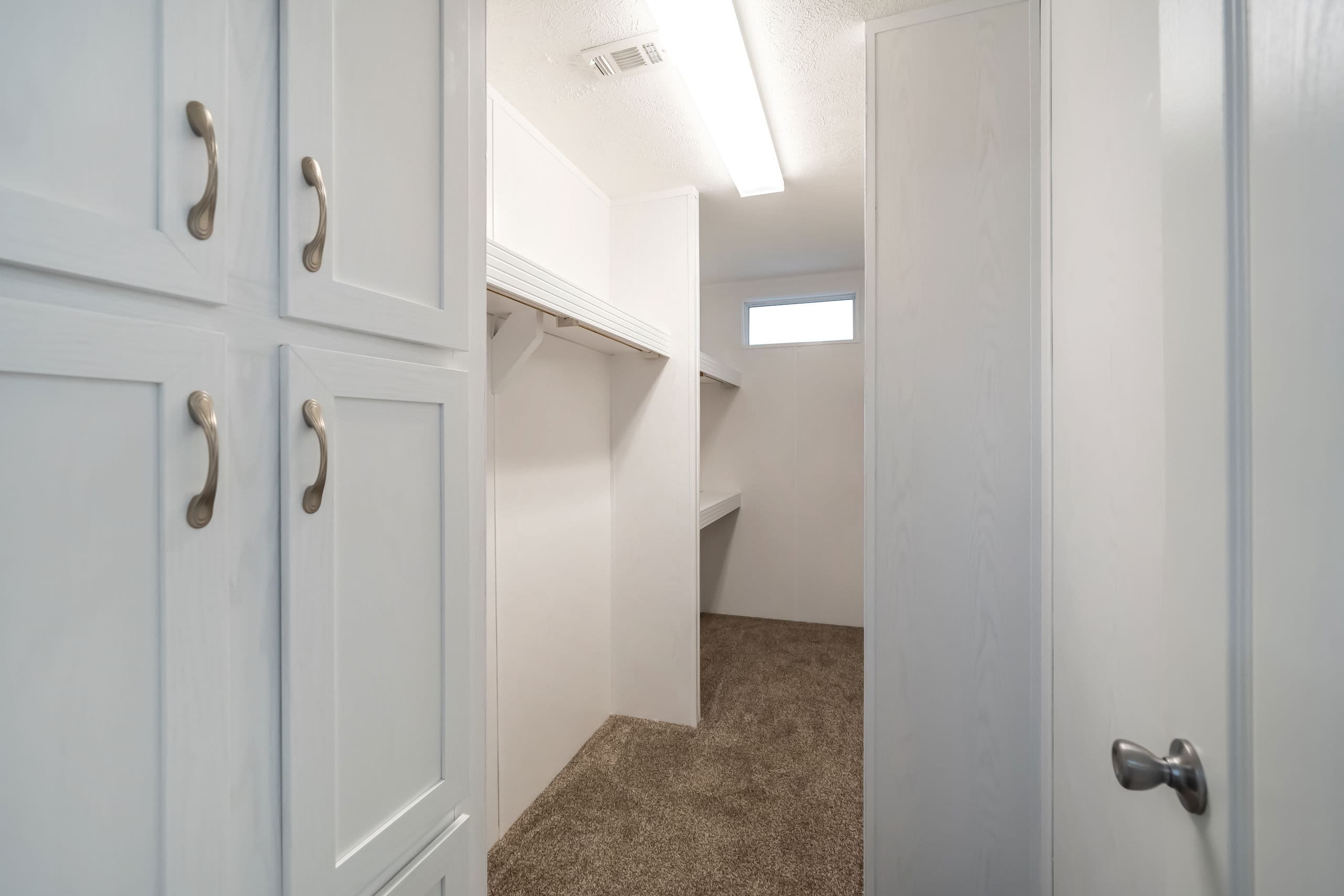 Md-50 interior home features