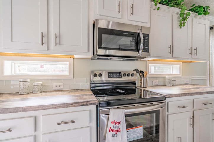 Camron 28563f kitchen home features