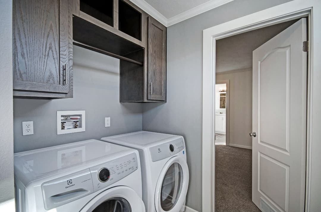 Ashbank interior home features