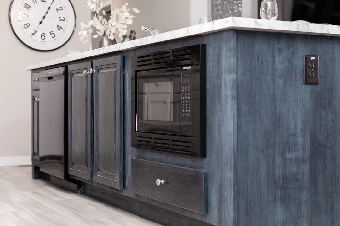 Belvedere blvd kitchen home features