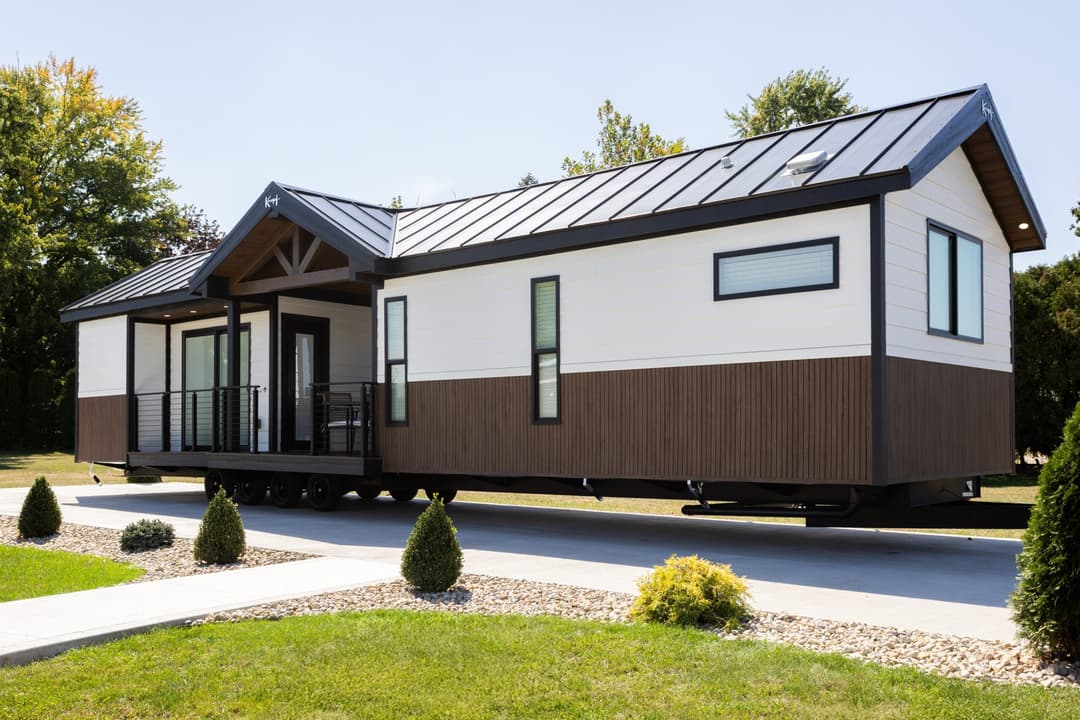 Eldorado 9101 hero, elevation, and exterior home features