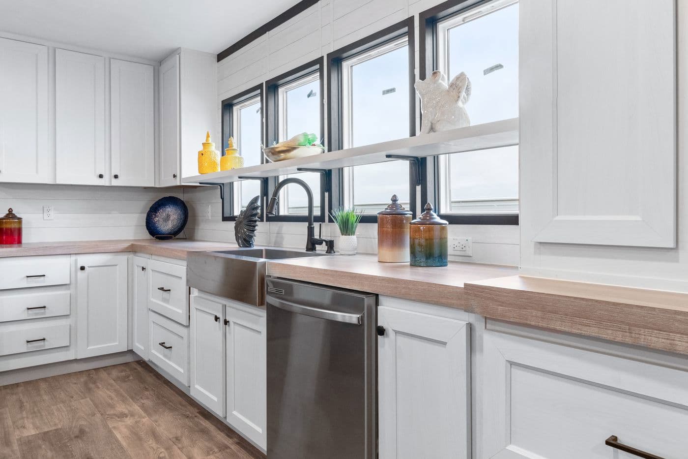 Hercules kitchen home features