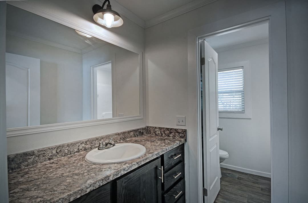 Stoney pointe bathroom home features