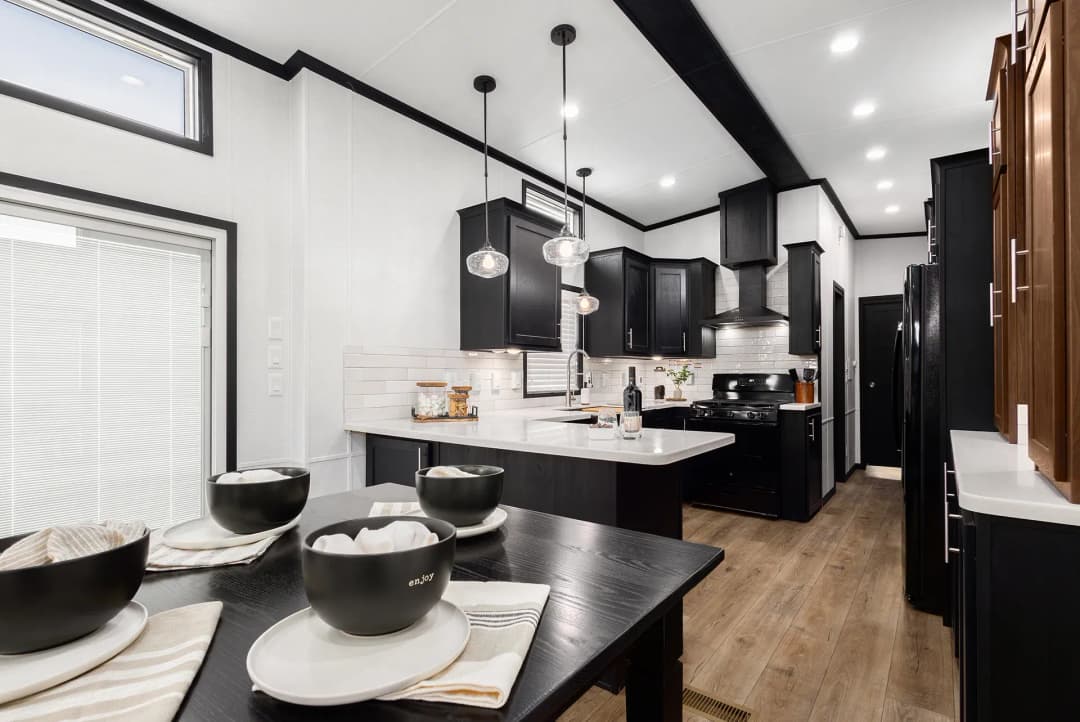 Canadian eldorado 9019 interior home features