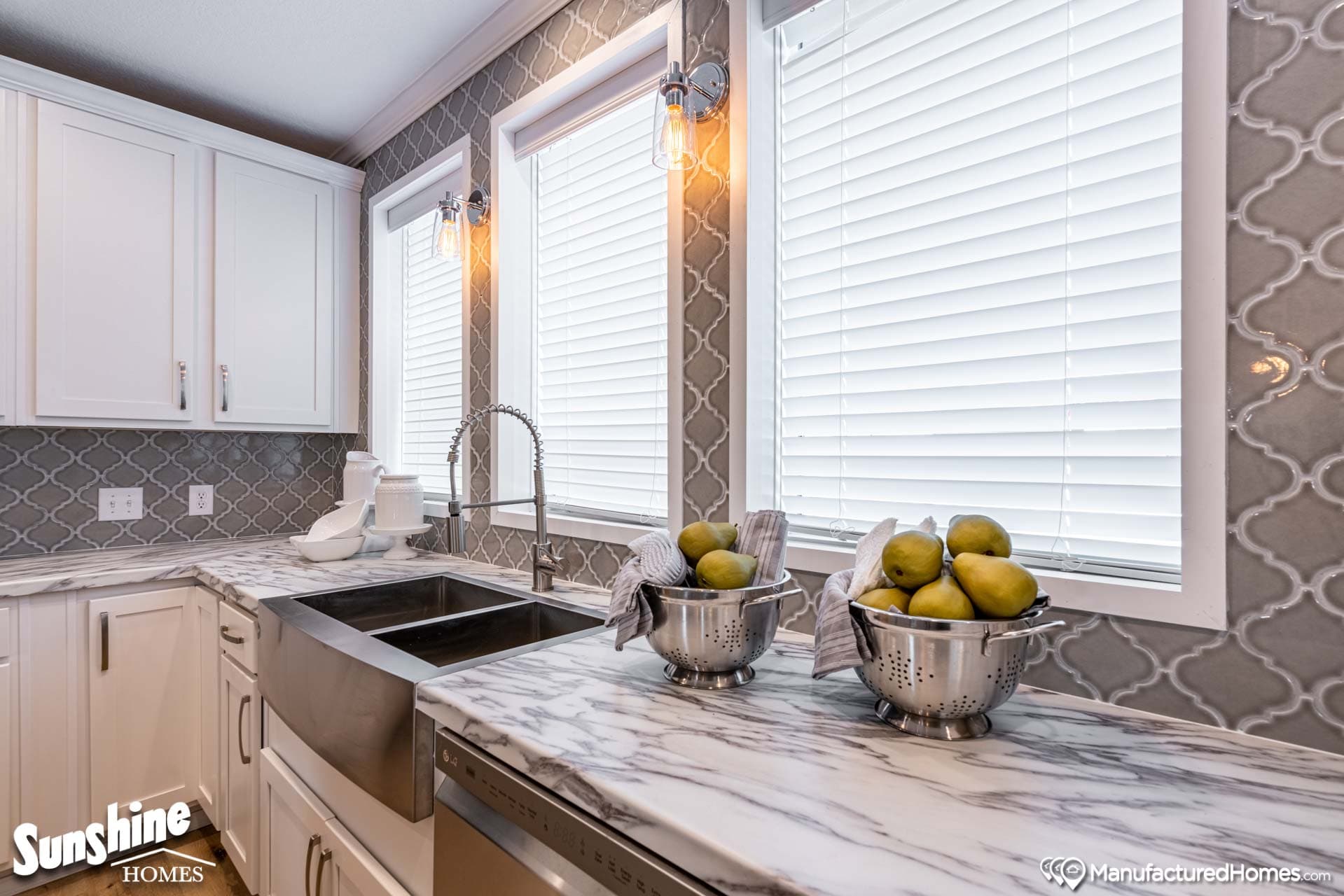 Pri3270-2024 kitchen home features