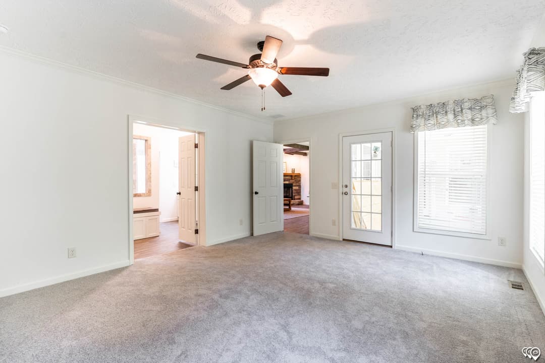 Aimon b 4br bedroom home features